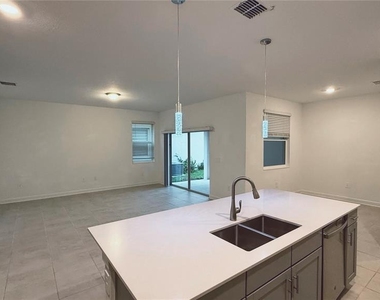 11830 Language Way - Photo Thumbnail 8