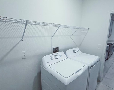 11830 Language Way - Photo Thumbnail 27