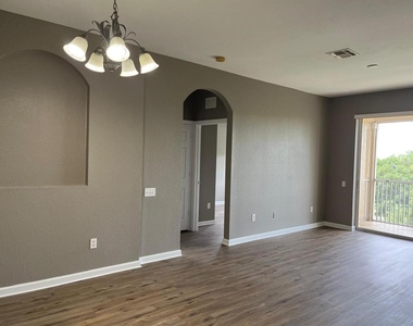 6434 Cava Alta Drive - Photo Thumbnail 7