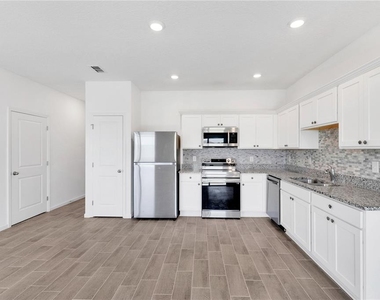 5913 Piney Shrub Place - Photo Thumbnail 6