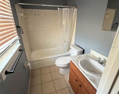 223 Orange Street - Photo Thumbnail 8