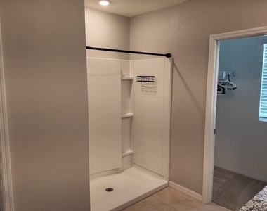 11237 Amber Ridge Drive - Photo Thumbnail 18