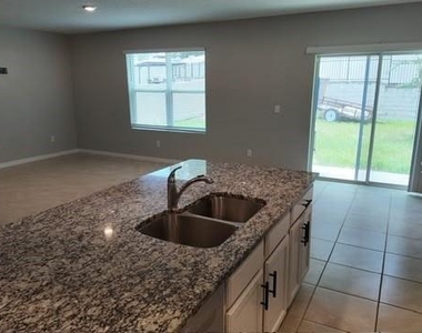 11237 Amber Ridge Drive - Photo Thumbnail 9