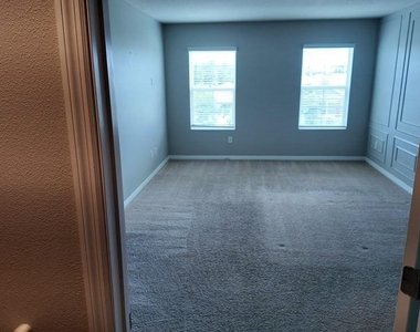 11237 Amber Ridge Drive - Photo Thumbnail 15
