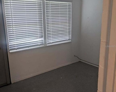 729 Virginia Avenue - Photo Thumbnail 8