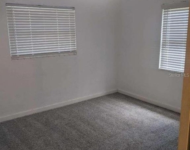 729 Virginia Avenue - Photo Thumbnail 6