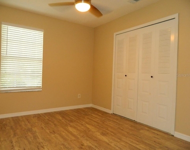 672 Roaring Drive - Photo Thumbnail 16