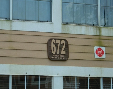 672 Roaring Drive - Photo Thumbnail 2