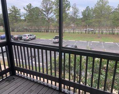 3756 Idlebrook Circle - Photo Thumbnail 8