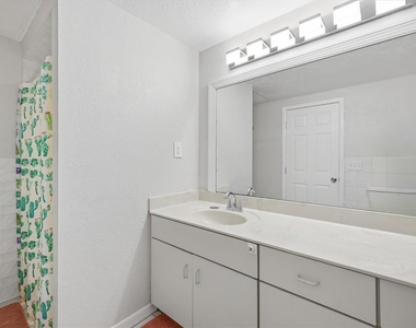 134 Paddington Road - Photo Thumbnail 27