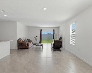24799 Nw 11th Place - Photo Thumbnail 5