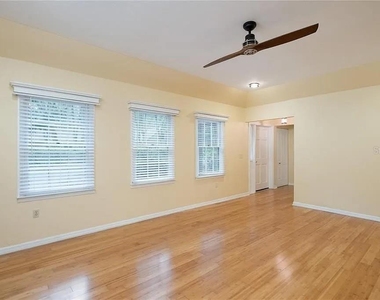 5211 Sw 86th Terrace - Photo Thumbnail 6