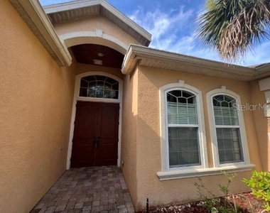 8913 Sw 74th Avenue - Photo Thumbnail 1