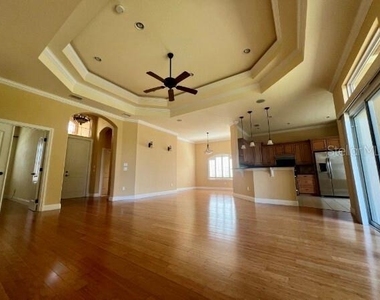 8913 Sw 74th Avenue - Photo Thumbnail 8