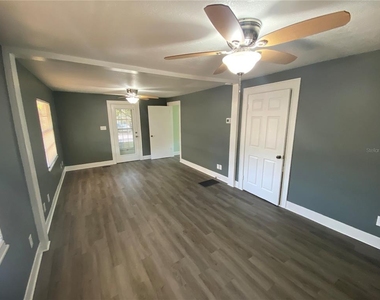 227 E Barnes Avenue - Photo Thumbnail 2