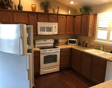 308 Vidalia Place - Photo Thumbnail 2