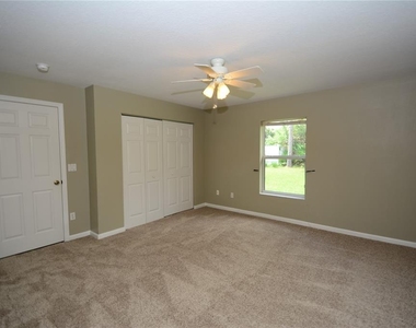 37 Eton Lane - Photo Thumbnail 16