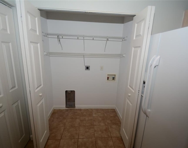 37 Eton Lane - Photo Thumbnail 6