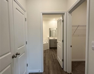 3272 Arch Avenue - Photo Thumbnail 24