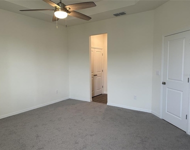 3272 Arch Avenue - Photo Thumbnail 21