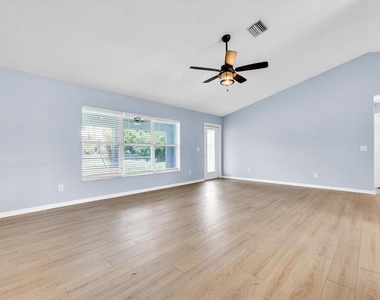 1708 Blue Lake Circle - Photo Thumbnail 12