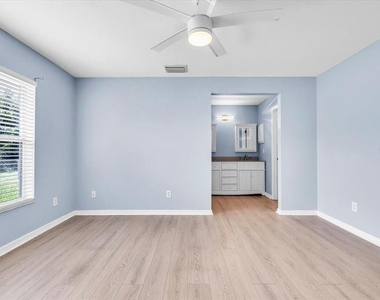 1708 Blue Lake Circle - Photo Thumbnail 24