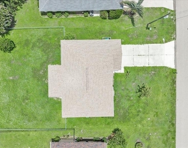 1708 Blue Lake Circle - Photo Thumbnail 34