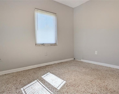 22003 Catherine Avenue - Photo Thumbnail 16