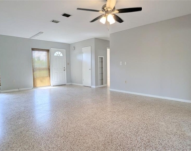 22003 Catherine Avenue - Photo Thumbnail 8