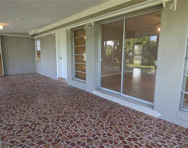 22003 Catherine Avenue - Photo Thumbnail 6