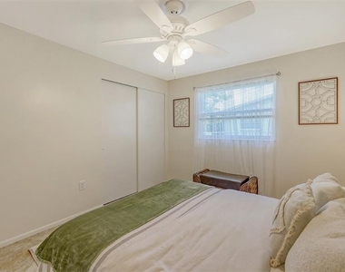 2551 Waneta Drive - Photo Thumbnail 25