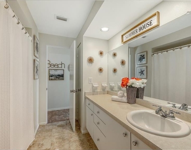 2551 Waneta Drive - Photo Thumbnail 24