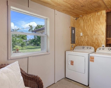 2551 Waneta Drive - Photo Thumbnail 31