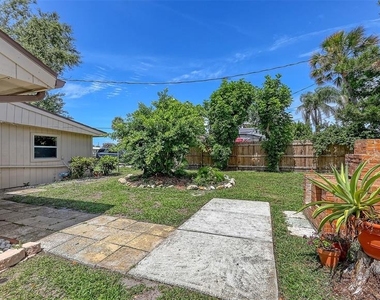 2551 Waneta Drive - Photo Thumbnail 34