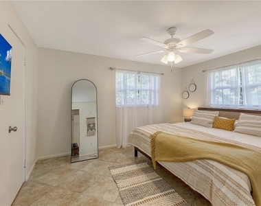 2551 Waneta Drive - Photo Thumbnail 14