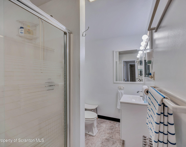 987 Providence Road - Photo Thumbnail 9