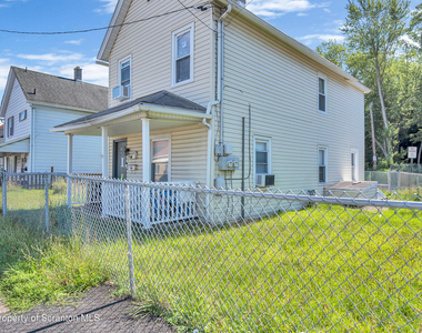 987 Providence Road - Photo Thumbnail 2
