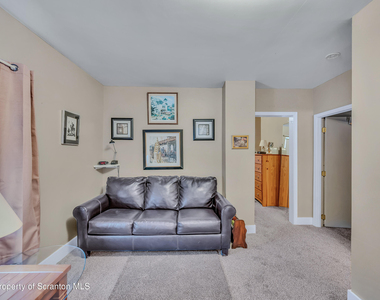 987 Providence Road - Photo Thumbnail 8