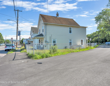 987 Providence Road - Photo Thumbnail 1