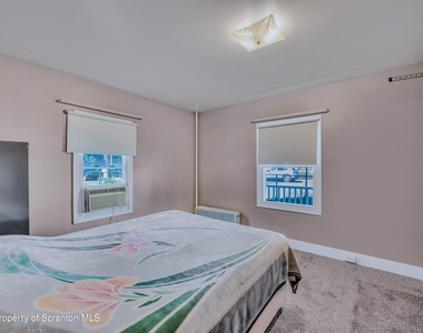 987 Providence Road - Photo Thumbnail 12