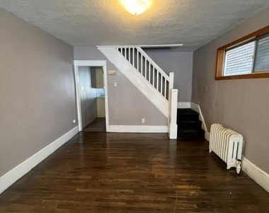 141 W Abbott Street - Photo Thumbnail 3
