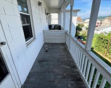 141 W Abbott Street - Photo Thumbnail 7