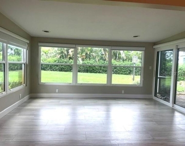2253 Valencia Drive - Photo Thumbnail 24