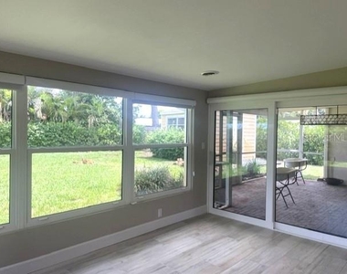 2253 Valencia Drive - Photo Thumbnail 25