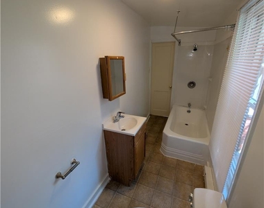 635 Linden Street - Photo Thumbnail 7