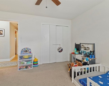 5776 Augusta Circle - Photo Thumbnail 21
