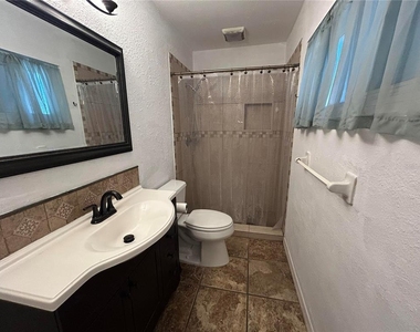 3710 31st Avenue W - Photo Thumbnail 5