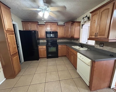 3710 31st Avenue W - Photo Thumbnail 1