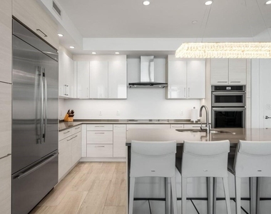 1155 N Gulfstream Avenue - Photo Thumbnail 18