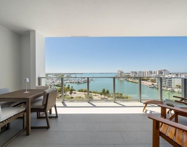 1155 N Gulfstream Avenue - Photo Thumbnail 34